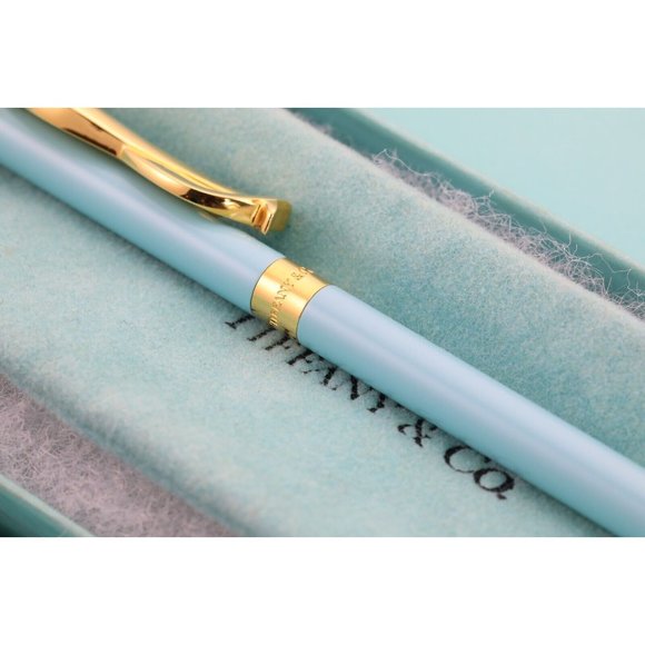Tiffany & Co. Blue with Gold Ribbon Clip Ballpoint Pen Pouch and Box included - Picture 6 of 6